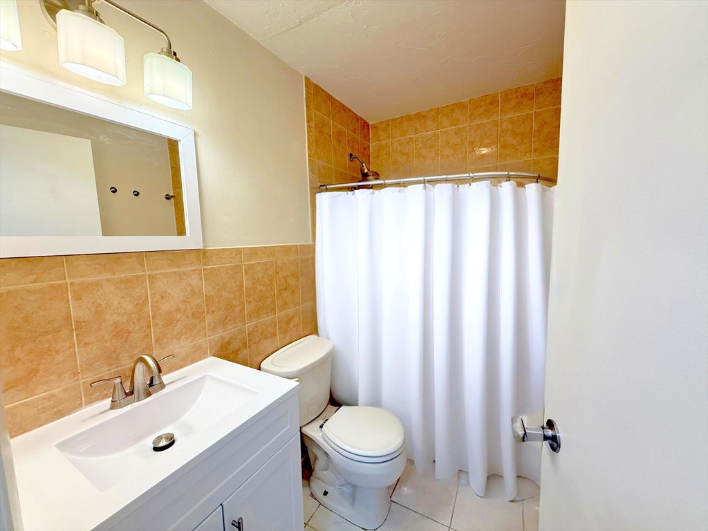 16 Erick Road, Unit 7 Mansfield, MA 02048 - Photo 27 of 30