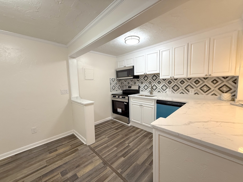 16 Erick Road, Unit 7 Mansfield, MA 02048 - Photo 9 of 30