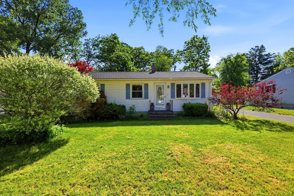 29 Hudson Street Springfield, MA 01118 - Photo 2 of 32