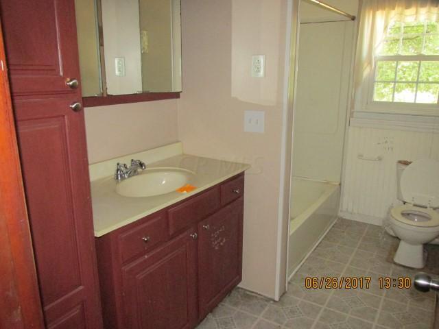 7612 Cincinnati-Zanesville Road Southwest, Unit R Amanda, OH 43102 - Photo 8 of 15
