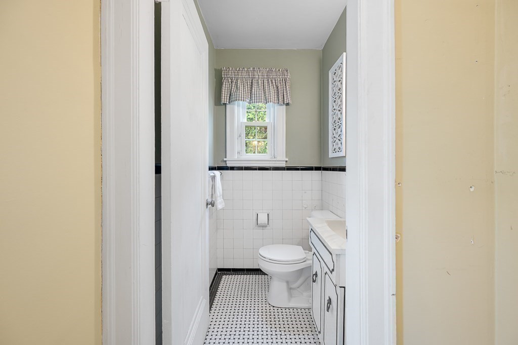 151 Coolidge Road Worcester, MA 01602 - Photo 17 of 41 Gallery Image 17