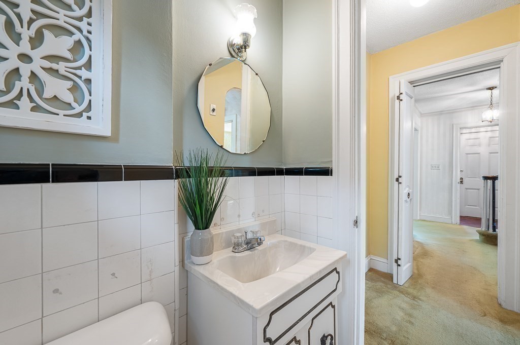 151 Coolidge Road Worcester, MA 01602 - Photo 18 of 41 Gallery Image 18