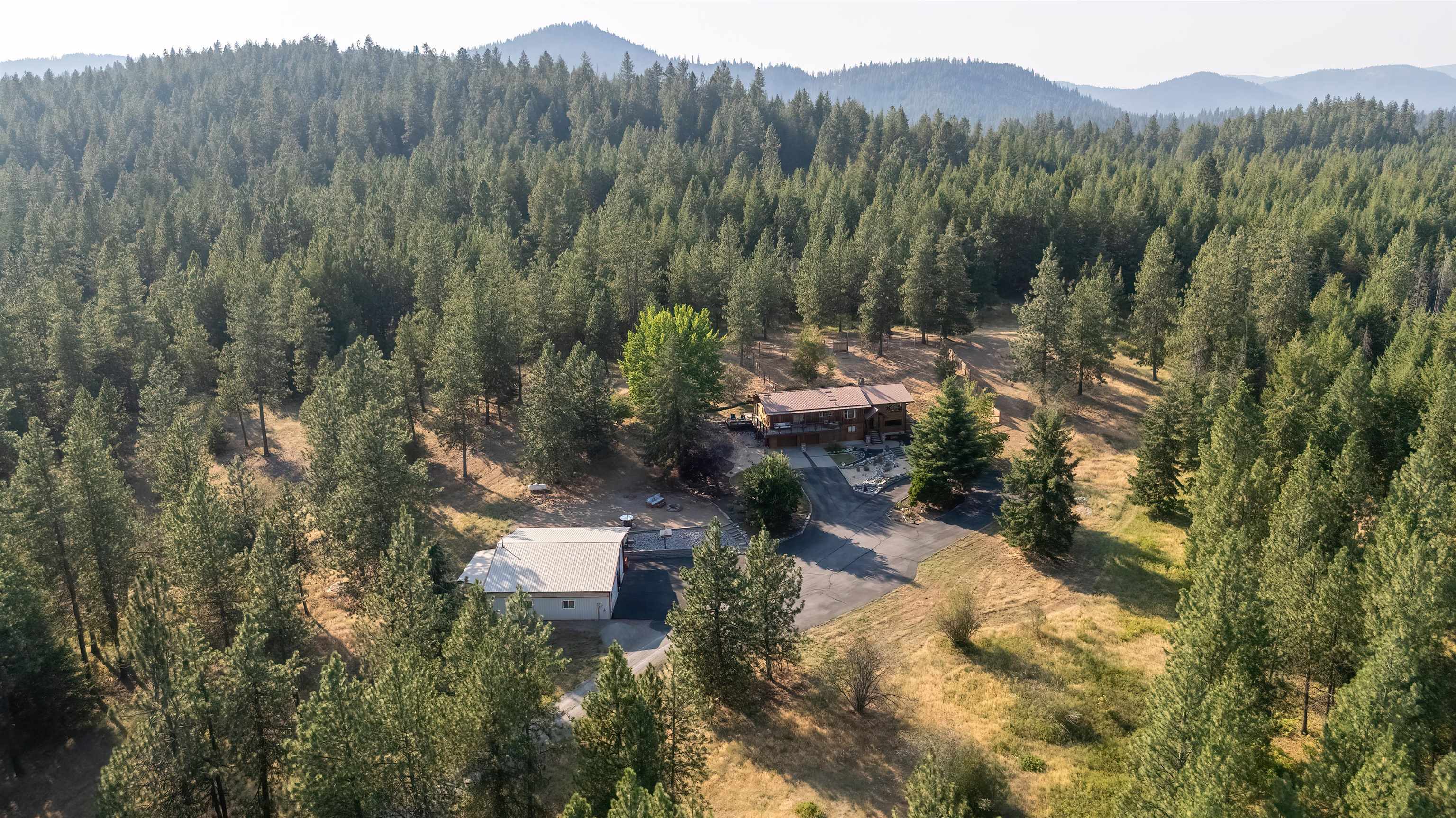 23007 East Morris Road Newman Lake, WA 99025 - Photo 2 of 40 Gallery Image 2