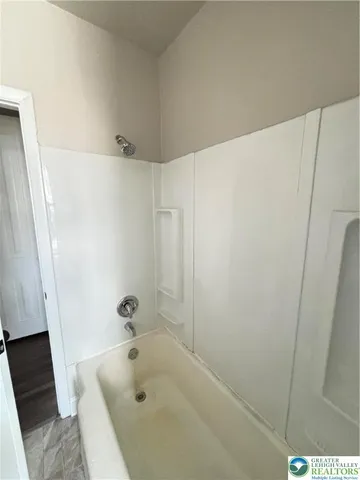 $1,650 | 750 Front Street, Catasauqua, PA 18032