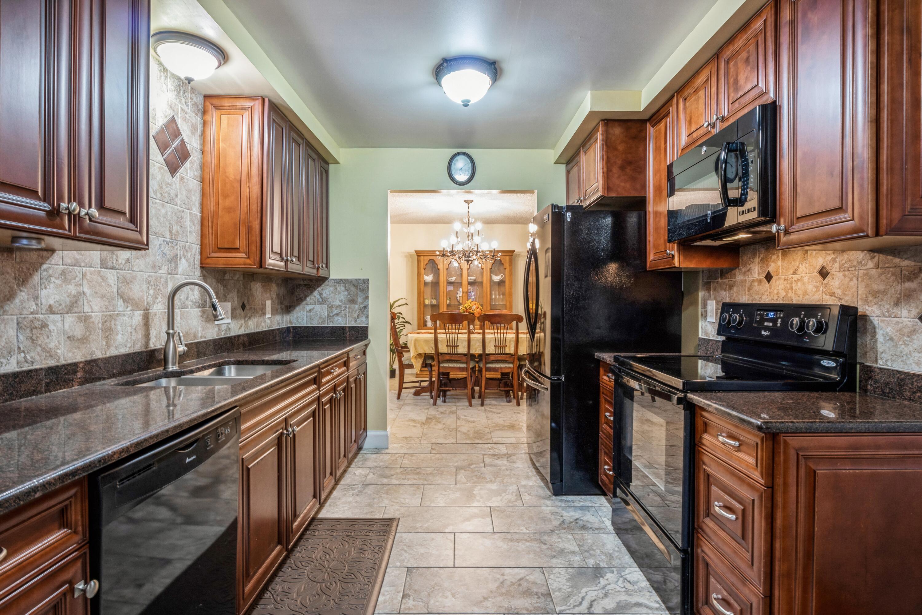 9283 Southwest 3rd Street Boca Raton, FL 33428 - Photo 2 of 33 Cook's Kitchen