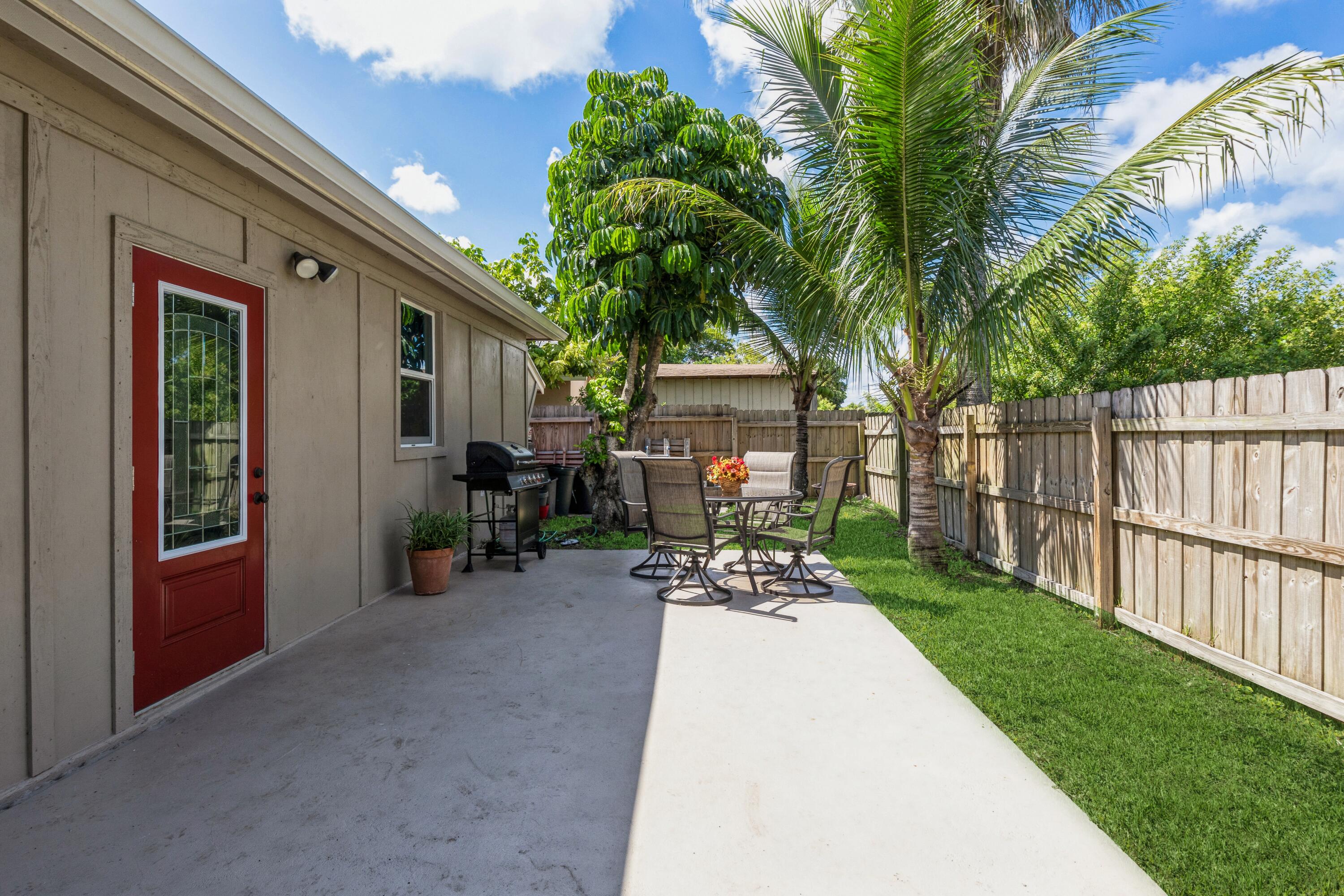 9283 Southwest 3rd Street Boca Raton, FL 33428 - Photo 24 of 33 Backyard