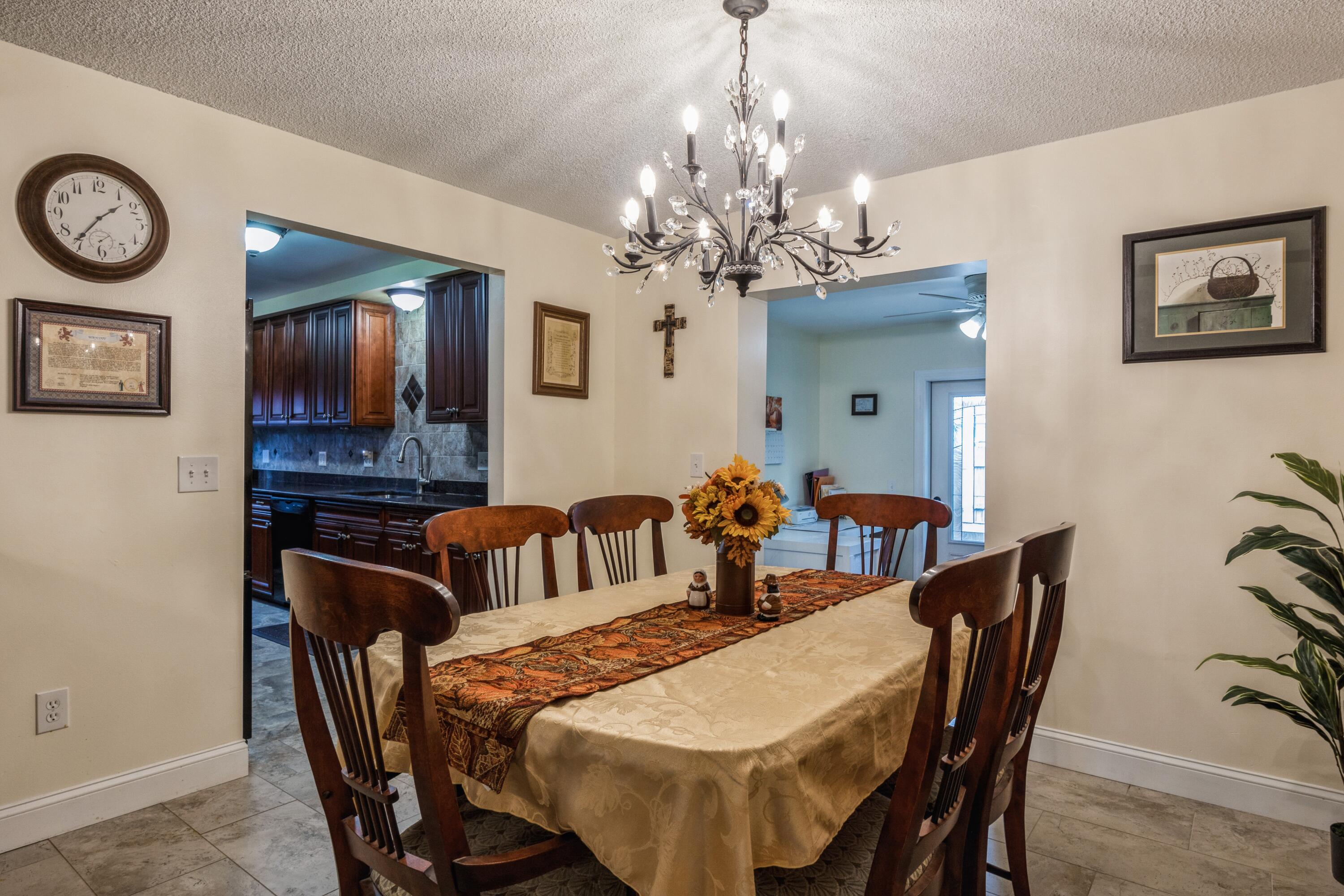 9283 Southwest 3rd Street Boca Raton, FL 33428 - Photo 8 of 33 Dining room