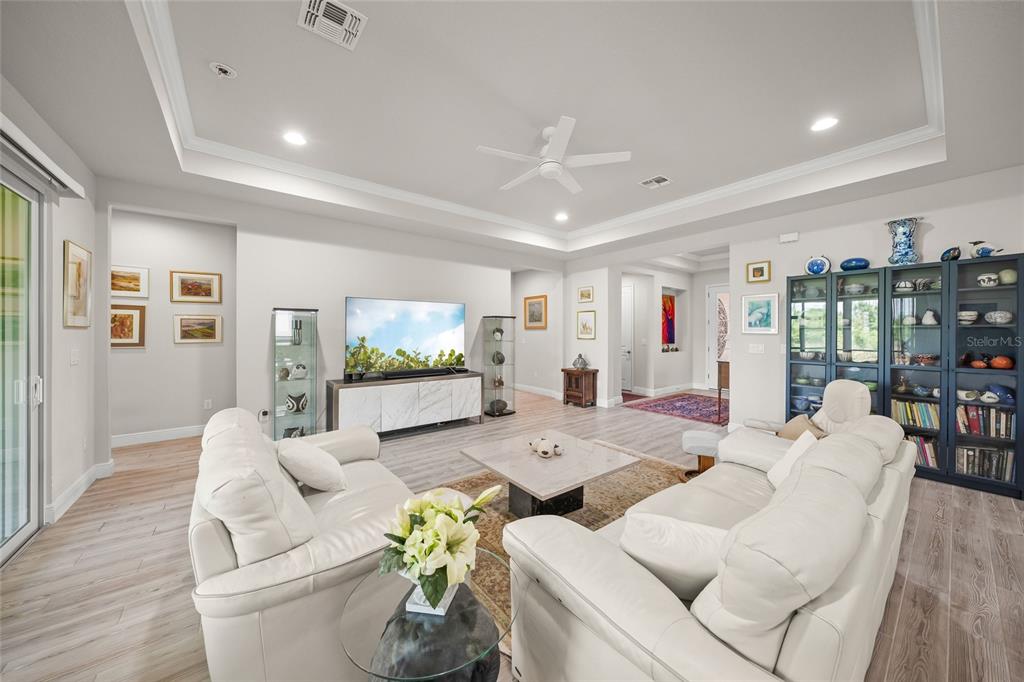 8620 Sundance Loop Sarasota, FL 34238 - Photo 13 of 57