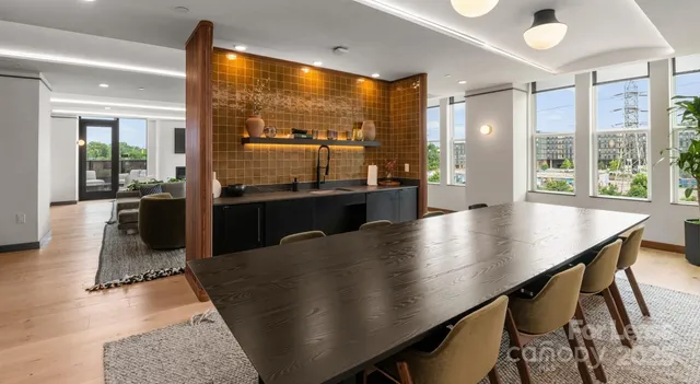 $1,528 | 300 East 36th Street, Unit A2, Charlotte, NC 28206