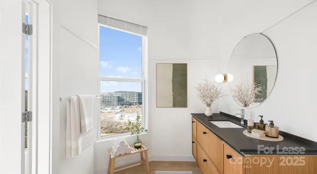 $1,528 | 300 East 36th Street, Unit A2, Charlotte, NC 28206