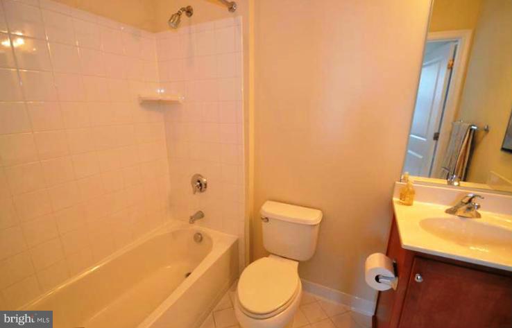5781 Richards Valley Road Ellicott City, MD 21043 - Photo 26 of 28 Bath