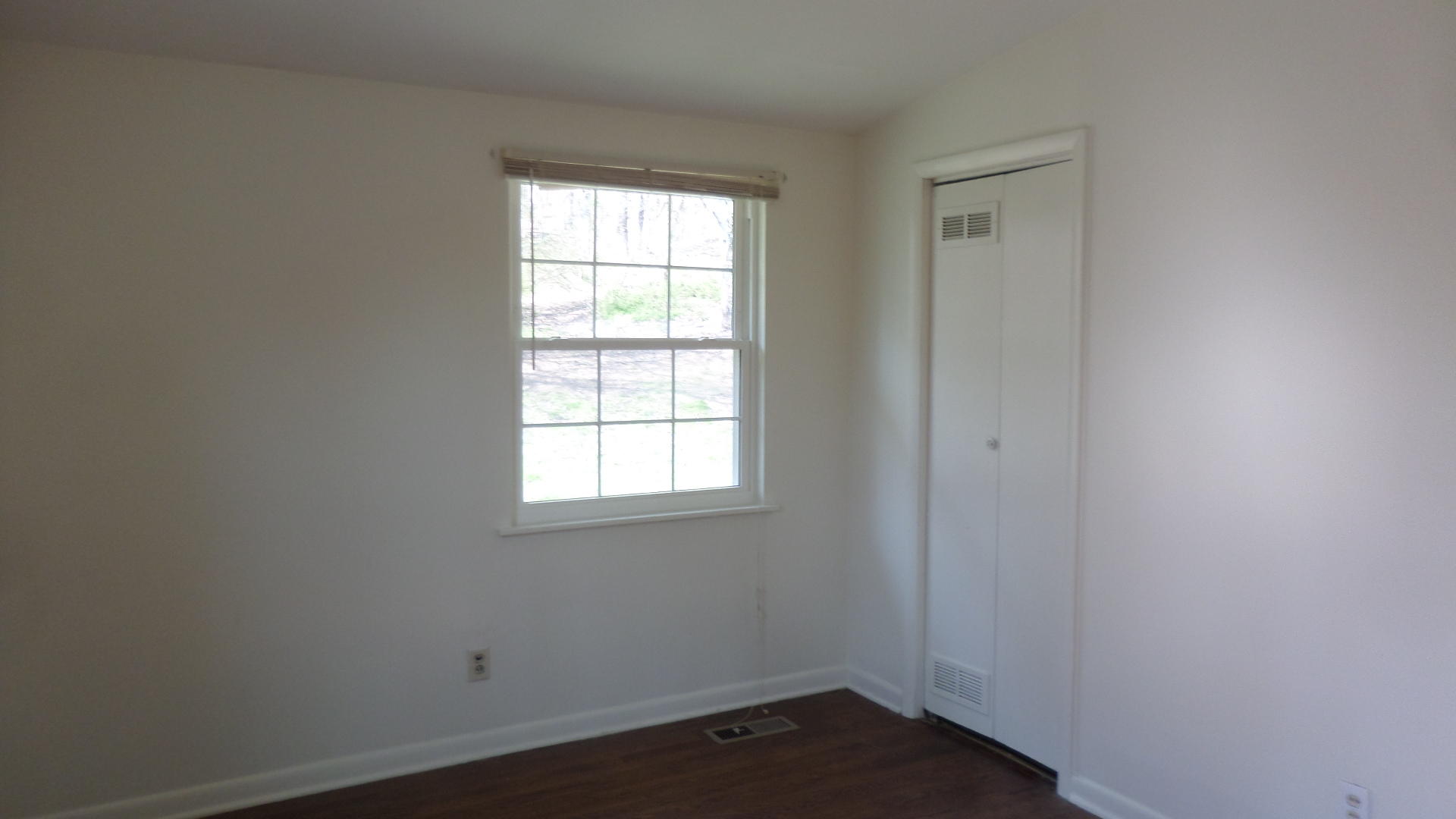 224 Hillside Road Oak Ridge, TN 37830 - Photo 11 of 18 Bedroom 2