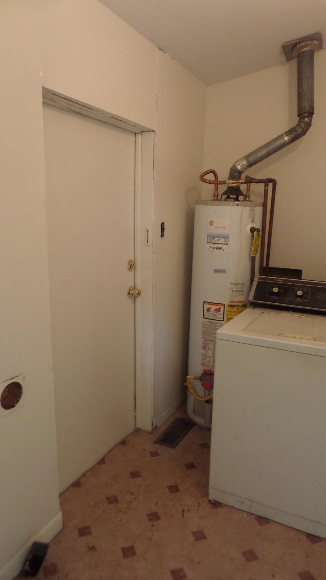224 Hillside Road Oak Ridge, TN 37830 - Photo 16 of 18 Utility Room