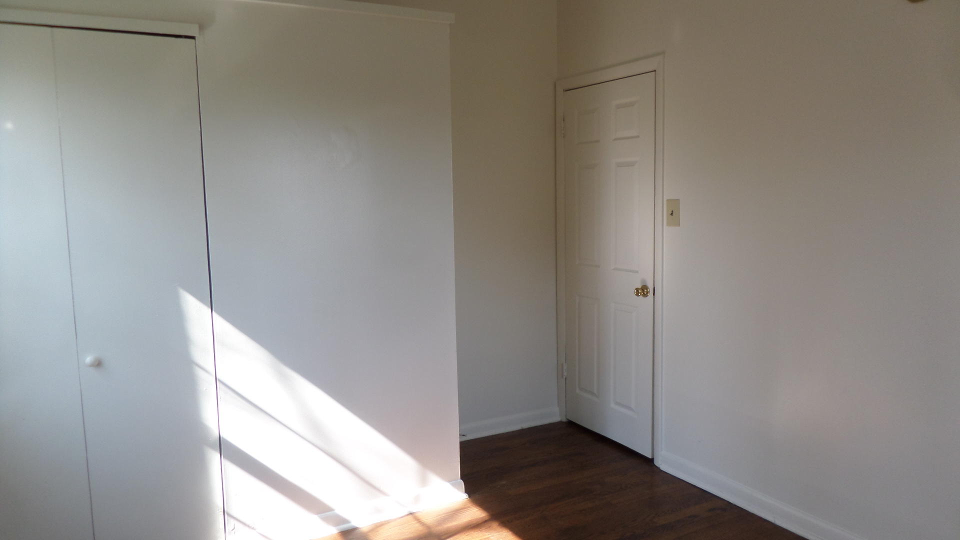 224 Hillside Road Oak Ridge, TN 37830 - Photo 9 of 18 Bedroom 1