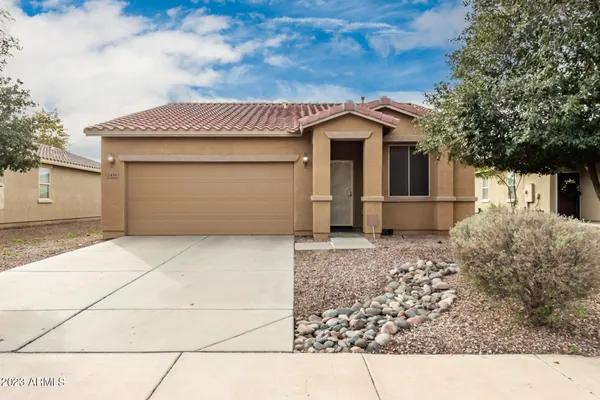 $1,900 | 7419 West Glass Lane, Laveen, AZ 85339