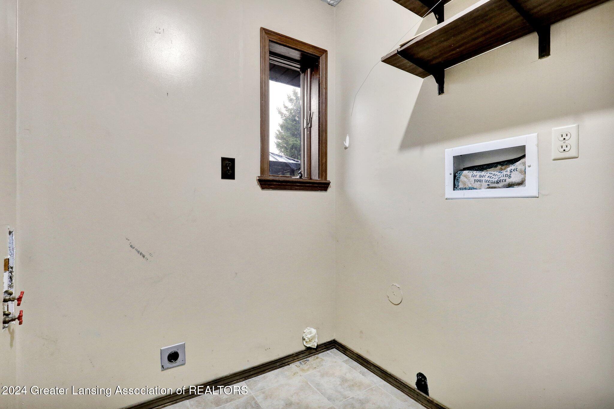 11423 Wood Road Dewitt, MI 48820 - Photo 20 of 38 20-web-or-mls-Open Ended Media-19