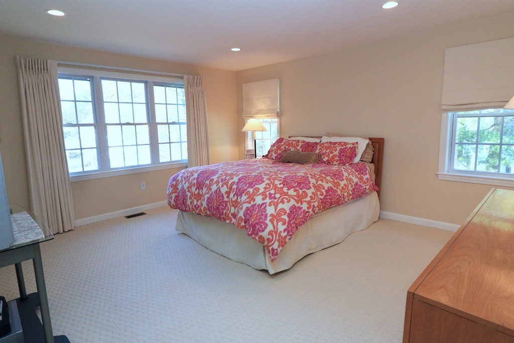 93 Standish Road Needham, MA 02492 - Photo 11 of 26