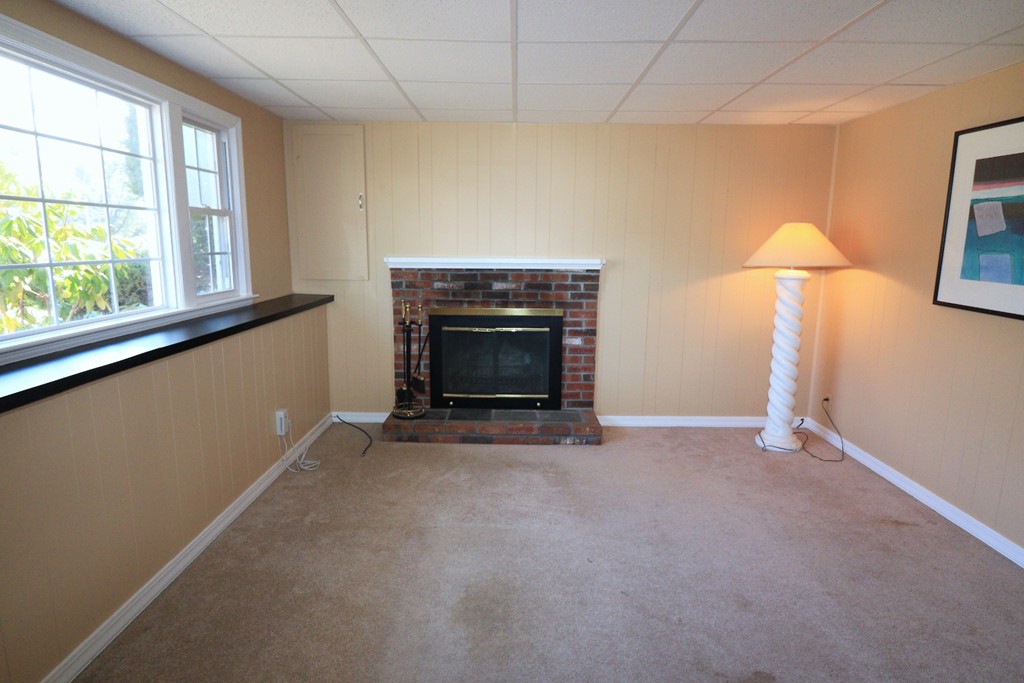93 Standish Road Needham, MA 02492 - Photo 17 of 26