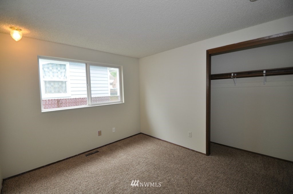 5504 Rockefeller Avenue Everett, WA 98203 - Photo 9 of 13