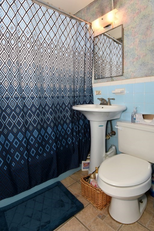 6 Clinton Street Lynn, MA 01902 - Photo 11 of 17 Gallery Image 11