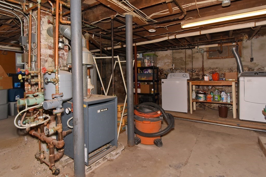 6 Clinton Street Lynn, MA 01902 - Photo 16 of 17 Gallery Image 16