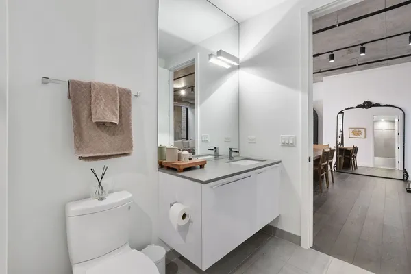 $6,750 | 111 South Peoria Street, Unit 506, Chicago, IL 60607