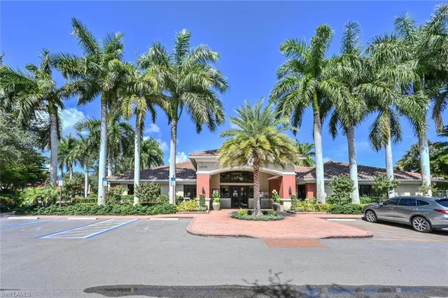 $795,000 | 21093 Torre Del Lago Street, Estero, FL 33928