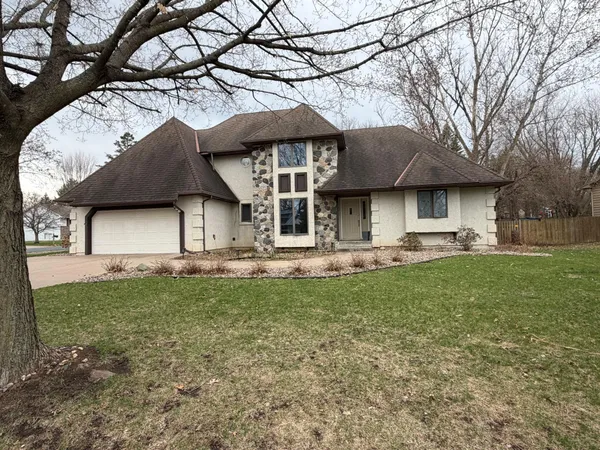 $444,500 | 600 River Ridge Road, River Falls, WI 54022