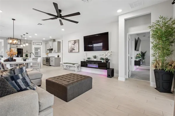 $515,000 | 900 Pointe Emerson Boulevard, Apopka, FL 32703