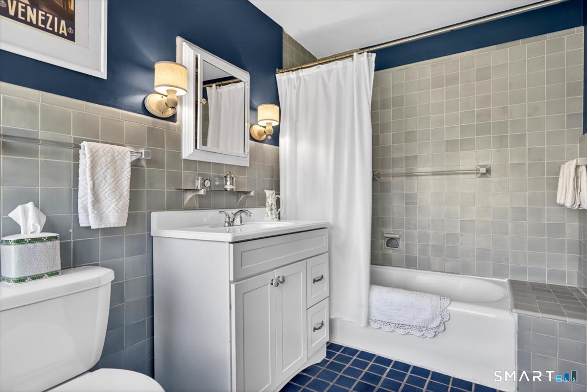 1795 Whitney Avenue Hamden, CT 06517 - Photo 21 of 40