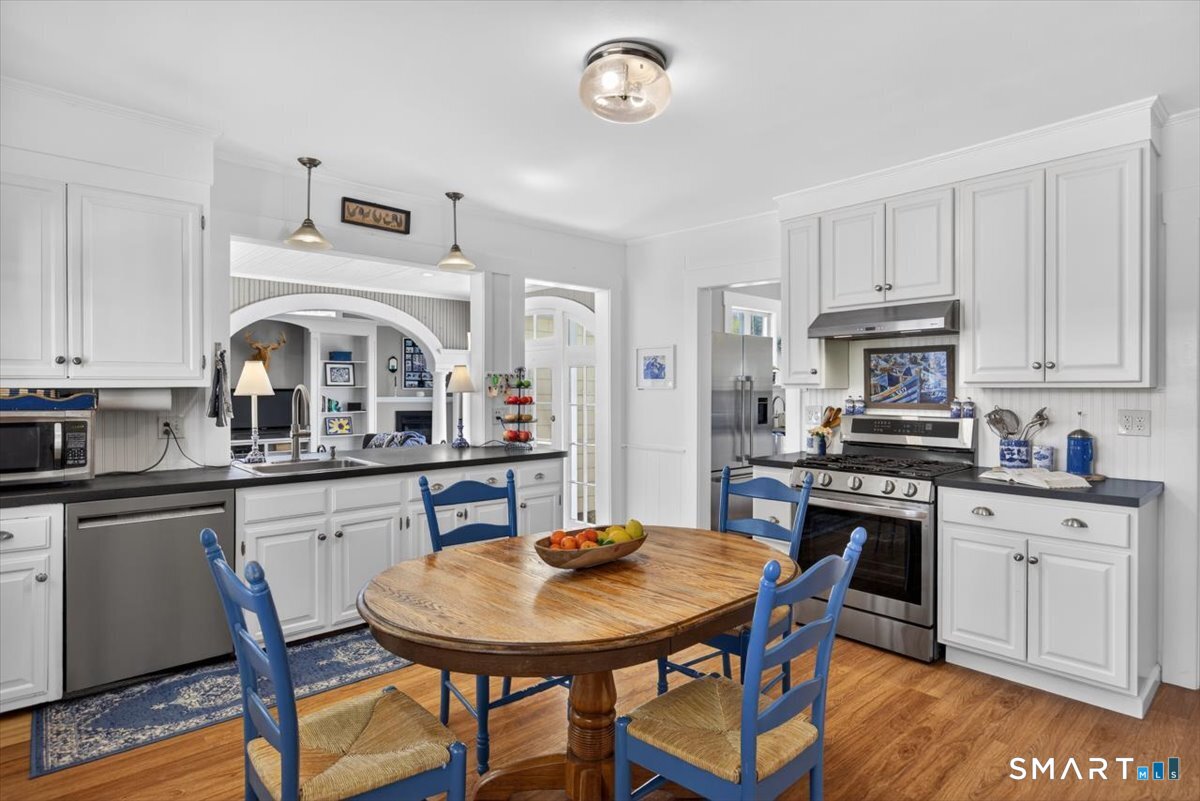 1795 Whitney Avenue Hamden, CT 06517 - Photo 8 of 40