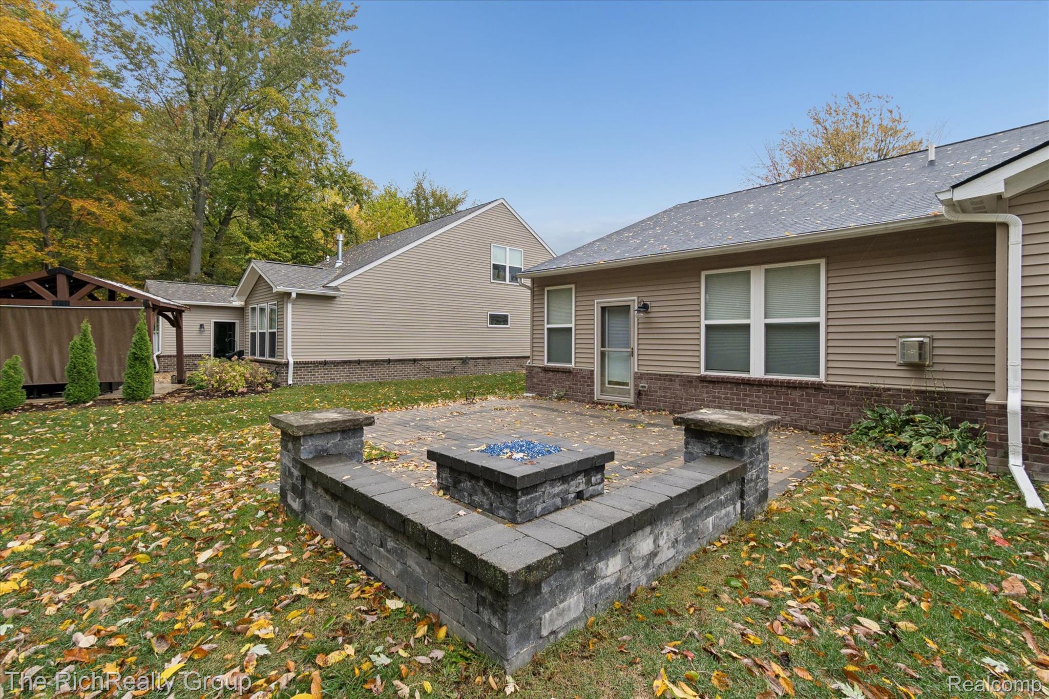 49534 Mapleton Road Canton, MI 48188 - Photo 35 of 37 35-49534 Mapleton Rd-WindowStill-Photography.jpg