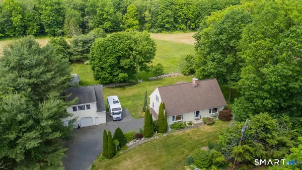 $699,900 | 494 Nonnewaug Road, Bethlehem, CT 06751