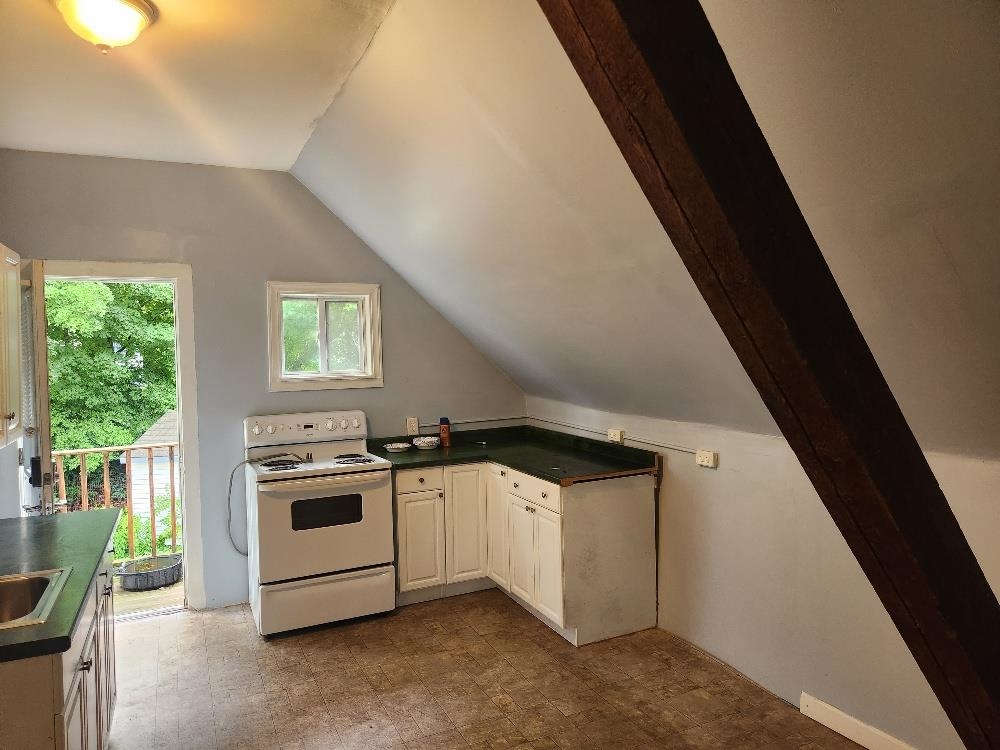 89 Belding Street Claremont, NH 03743 - Photo 6 of 11