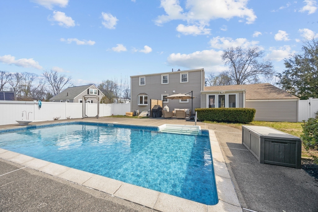 16 Marion Road Weymouth, MA 02191 - Photo 23 of 29 Gallery Image 23