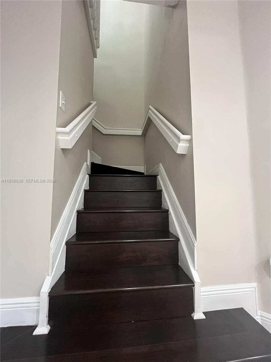 10872 Southwest 89th Street, Unit 10872 Miami, FL 33176 - Photo 16 of 25 a view of entryway