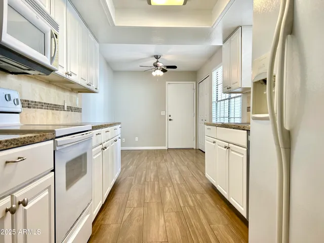 $2,100 | 1906 East Sunburst Lane, Tempe, AZ 85284