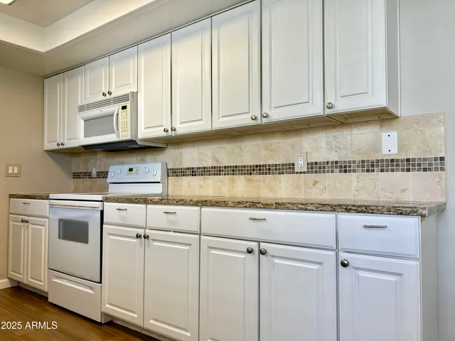 $2,100 | 1906 East Sunburst Lane, Tempe, AZ 85284