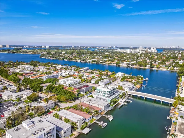 $1,850 | 8401 Crespi Boulevard, Unit 3, Miami Beach, FL 33141