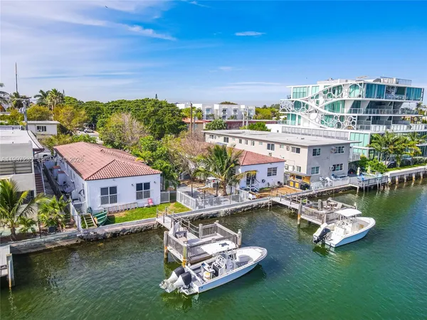 $1,850 | 8401 Crespi Boulevard, Unit 3, Miami Beach, FL 33141