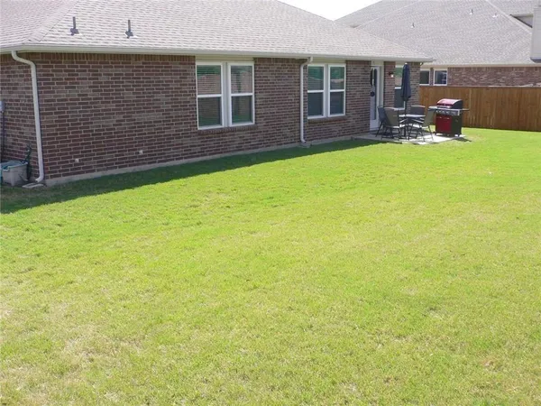 $2,525 | 703 Beau Drive, Wylie, TX 75098