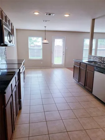 $2,525 | 703 Beau Drive, Wylie, TX 75098