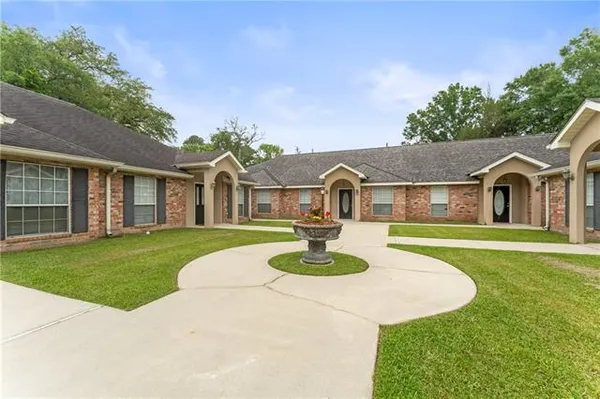 $1,700,000 | 1300 South Range Road, Hammond, LA 70403