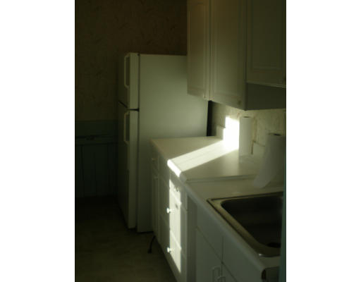 5 Louise Street Worcester, MA 01607 - Photo 5 of 21 Gallery Image 5