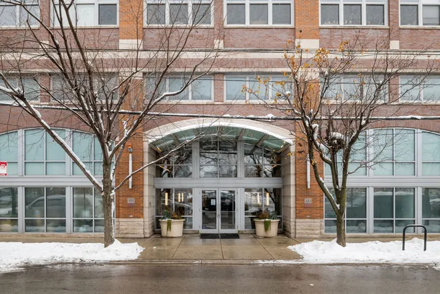 $489,999 | 933 West Van Buren Street, Unit 508, Chicago, IL 60607