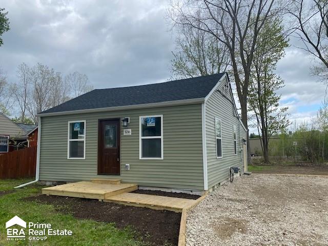 3216 Comer Flint, MI 48506 - Photo 1 of 19 50041021.JPG