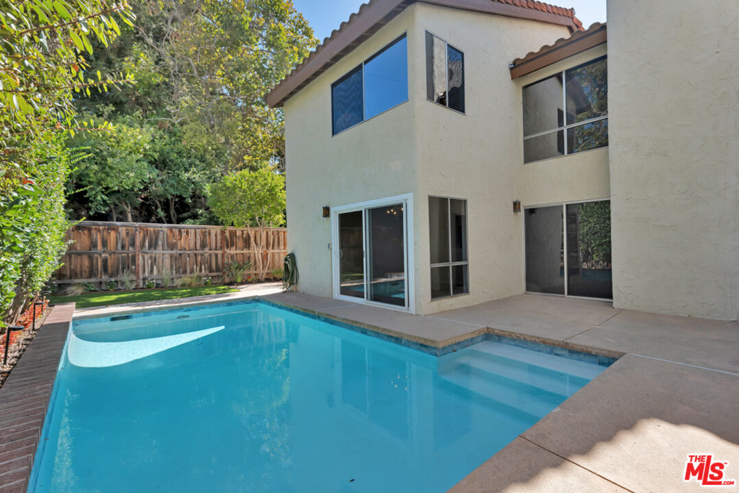 603 Racquet Club Lane Thousand Oaks, CA 91360 - Photo 18 of 40