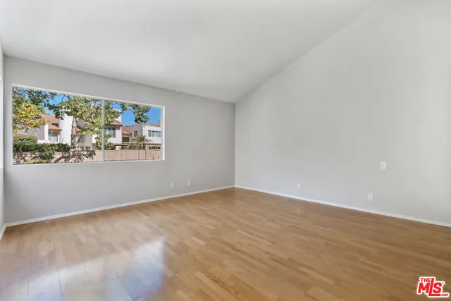 $919,900 | 603 Racquet Club Lane, Thousand Oaks, CA 91360