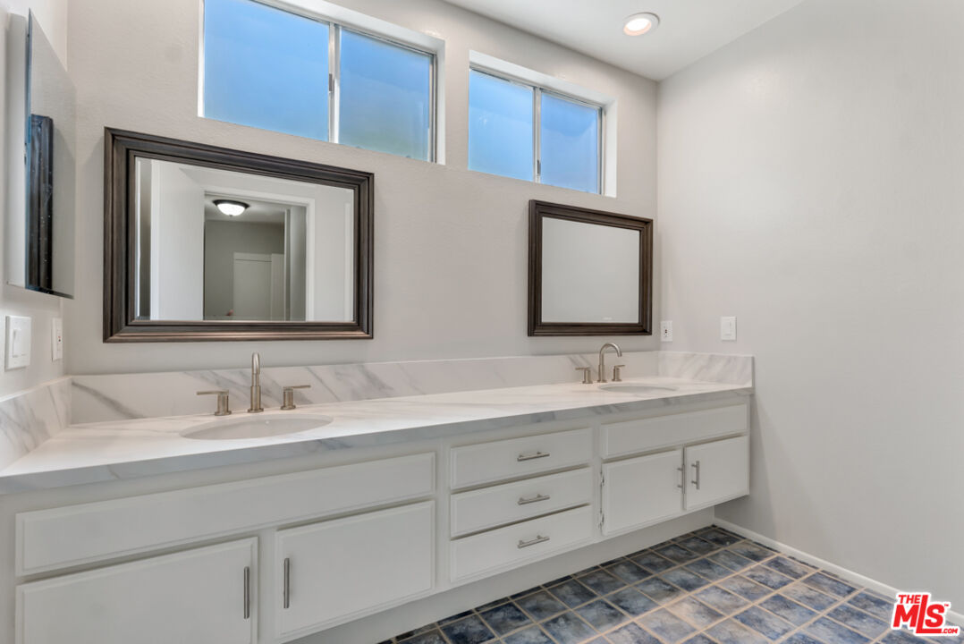 603 Racquet Club Lane Thousand Oaks, CA 91360 - Photo 28 of 40