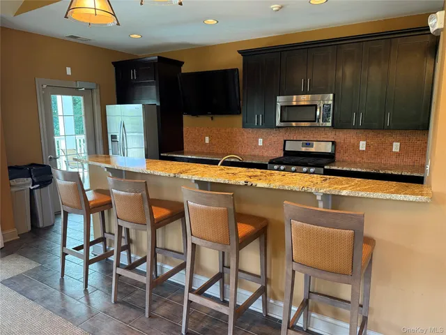 $625,000 | 14 Pritchard Court, Fishkill, NY 12508